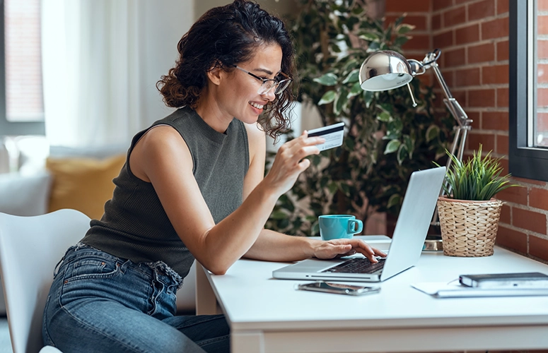 woman with credit card